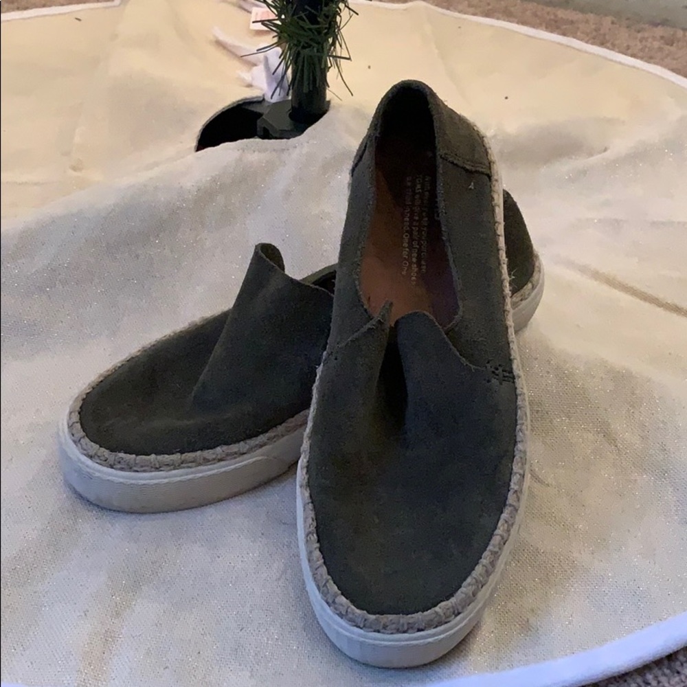 Toms shoes